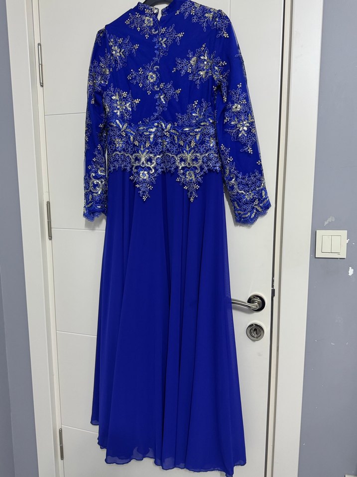 Nakışlı Koyu Mavi Uzun Abiye Elbise - Görsel 3