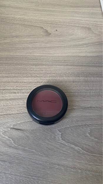 MAC Fever Allık