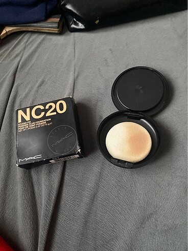 MAC MAC Studio Fix Pudra NC20