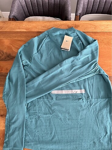 Nike Therma-Fit