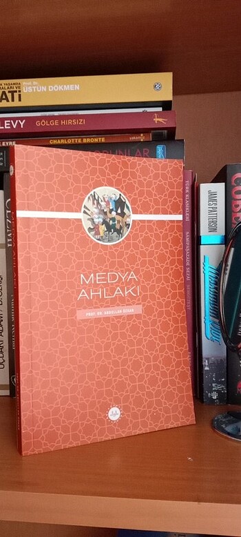 Medya ahlakı kitabı 