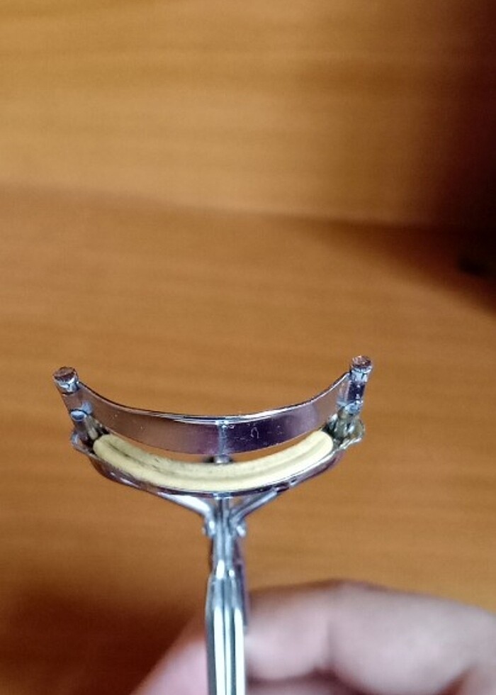 Kirpik kıvırcı - Görsel 4