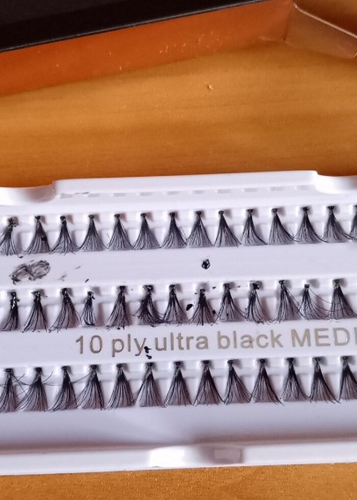 Takma kirpik ve kirpik yapıştırıcı - Görsel 3