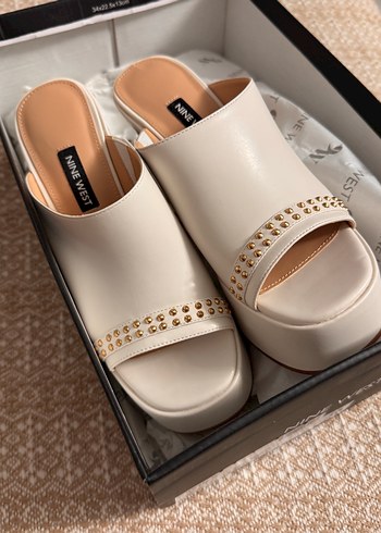 37 Beden beyaz Renk Nine West Beyaz Boncuklu Dolgu Topuk Terlik CORIN 4FX Bej Kadın