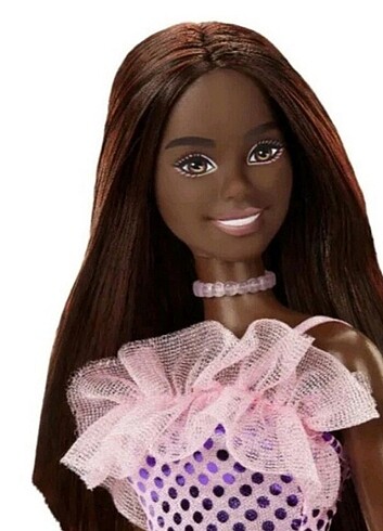 Beden Renk Pembe puantiyeli elbiseli esmer pırıltılı Barbie