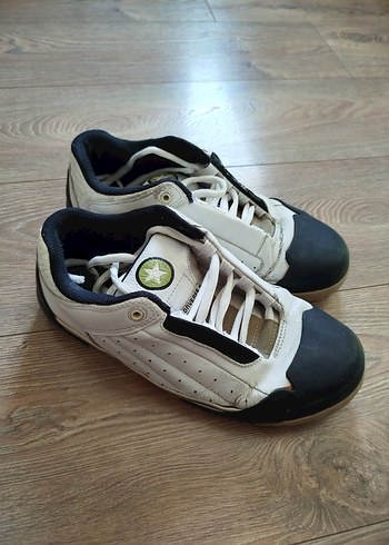 Converse Sneaker