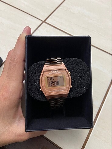 Casio rose gold saat