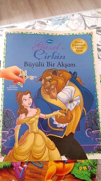 DİSNEY ÇIKARTMALI KİTAP