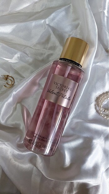 Victoria Secret Velvet Petals