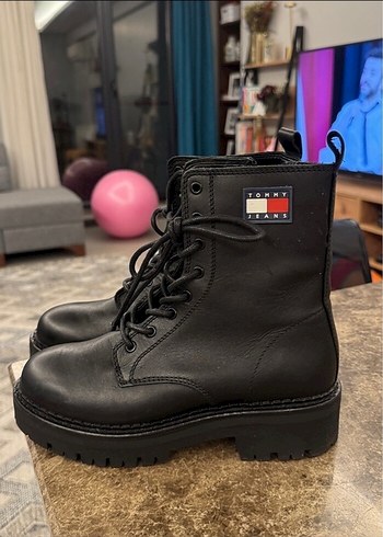Tommy Hilfiger bot kullanılmamış sıfır - Görsel 3