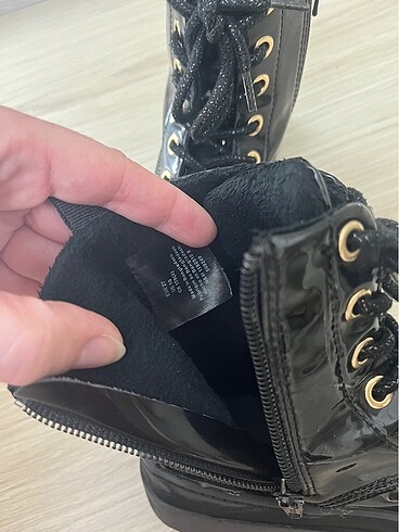 27 Beden siyah Renk H&M çocuk bot