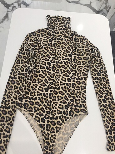 HM çıtçıtlı body