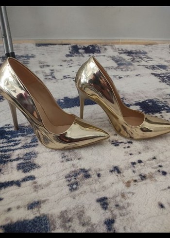 38 Beden Parlak Altın Stiletto Kadın Topuklu Ayakkabı