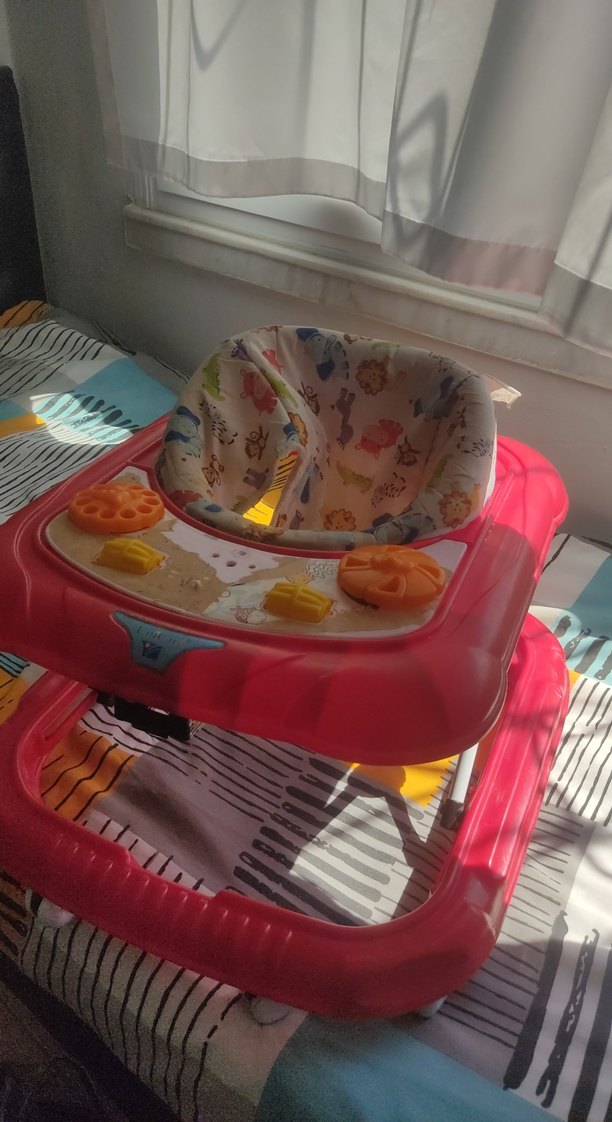 Renkli Kırmızı Bebek Yürüteci - Görsel 5