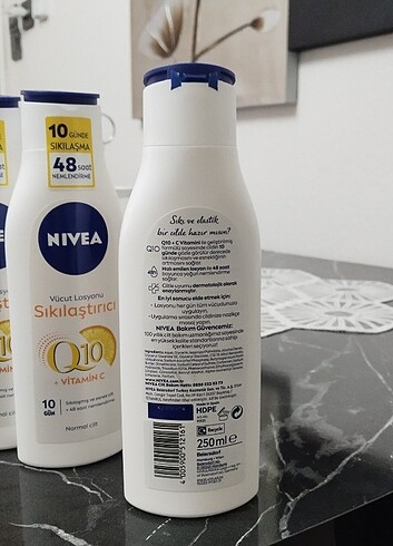 NIVEA. Sıkılaştırıcı ve nemlendirici vücut losyonu - Görsel 5