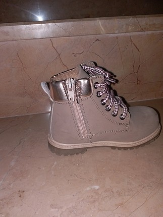 LC Waikiki kız çocuk 25 numara bot