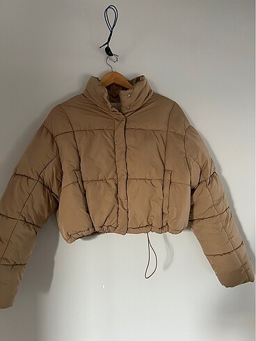 Bershka Bershka camel crop şişme mont