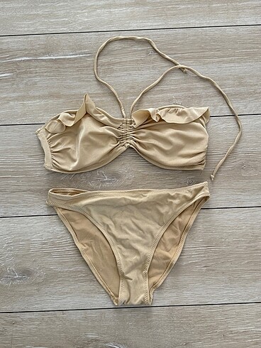 Bej bikini takımı