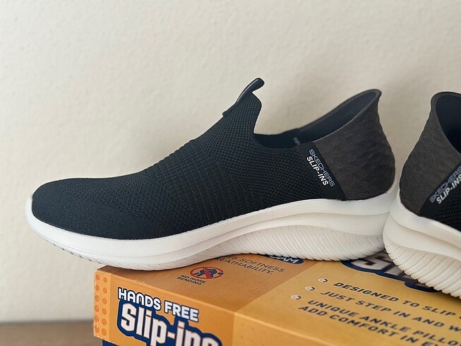 40 Beden lacivert Renk Skechers orijinal kadın spor ayakkabı