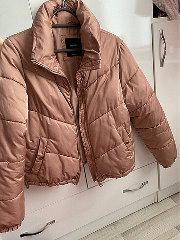 Bershka pudra pembe mont