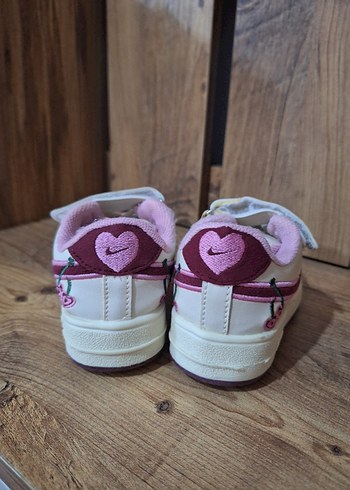 Kız Çocuk Beyaz Nike Spor Ayakkabı - Görsel 6