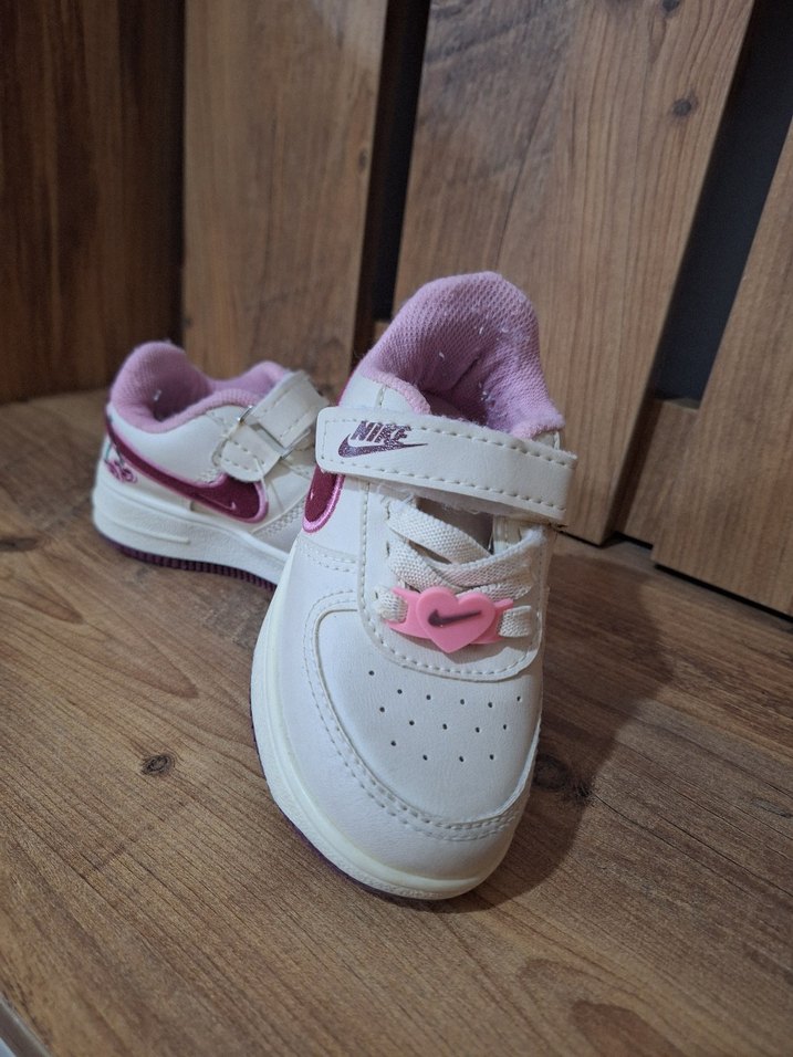 Kız Çocuk Beyaz Nike Spor Ayakkabı - Görsel 3