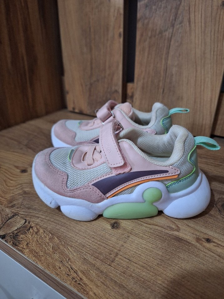 Kız Çocuk Pembe Cırt Cırtlı Spor Ayakkabı vicco - Görsel 2