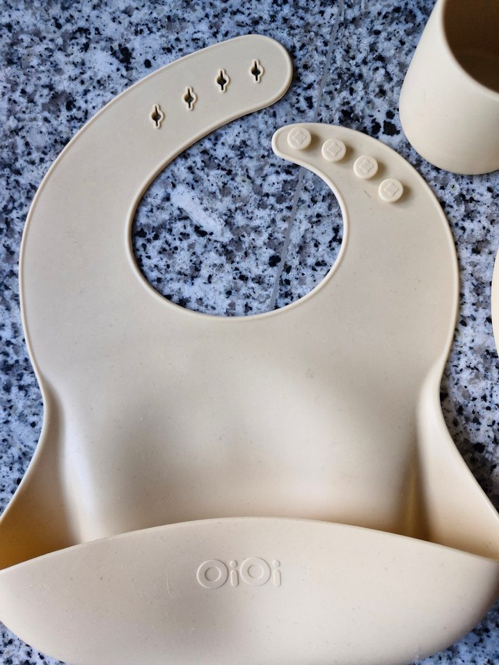 Bej Çocuk Tabak, Çatal, Bıçak ve Önlük Seti - Görsel 2