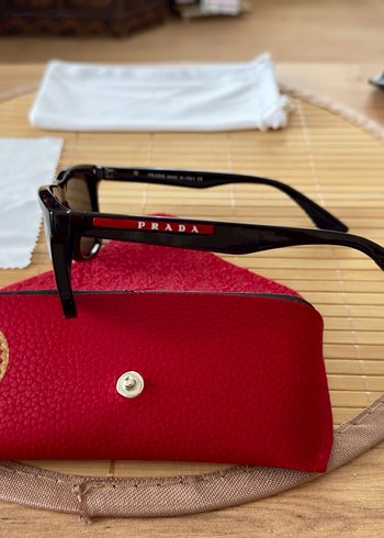 Güneş Gözlüğü Prada - Görsel 2