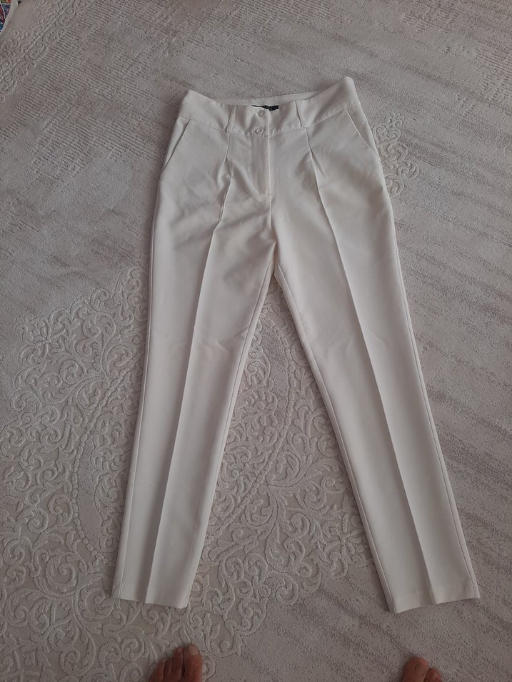 Kadın krem Pilili Kumaş Pantolon - Görsel 2