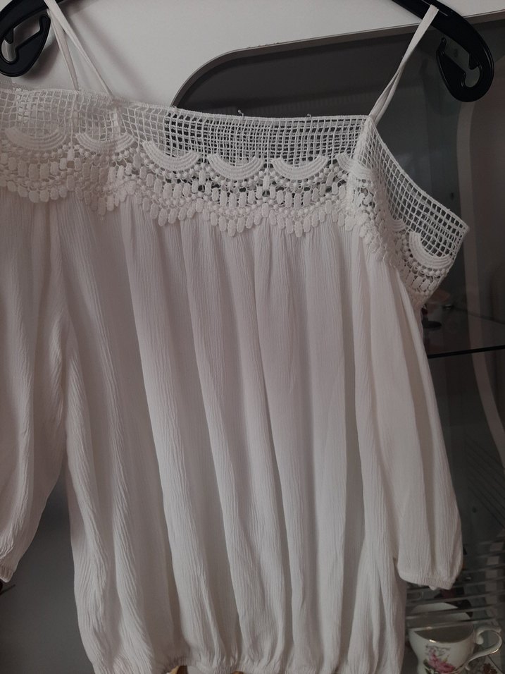 Beyaz Dantel Detaylı Straplez Mini Bluz - Görsel 2