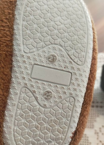 Kız Çocuk Kahverengi Nakışlı Sıcak Ev Terliği - Görsel 3