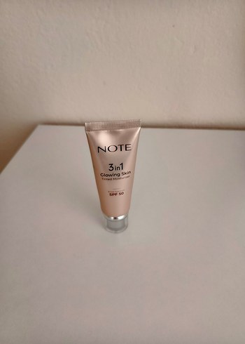 Note 3in1 Glowing skin