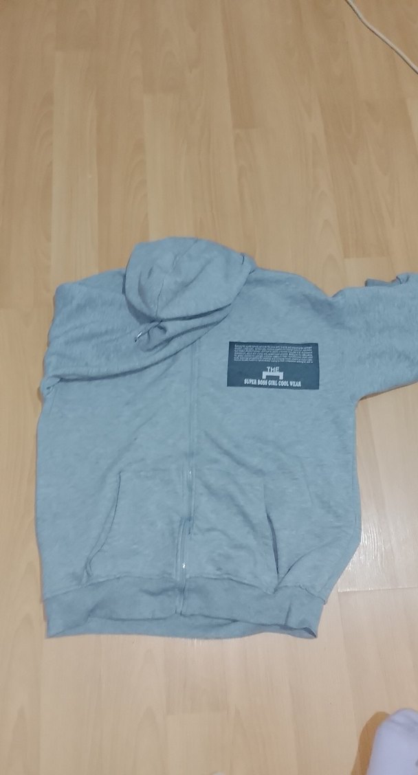 Gri Kapüşonlu Kadın Sweatshirt - Görsel 3