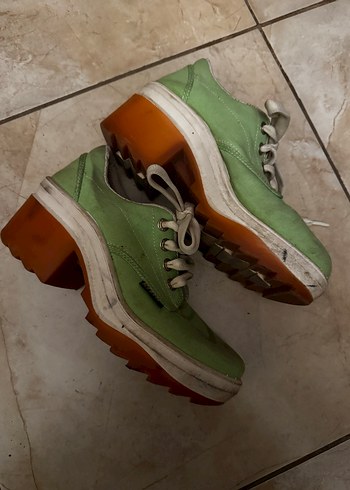 Yeşil Spor Tarzı Topuklu Ayakkabı - Görsel 2