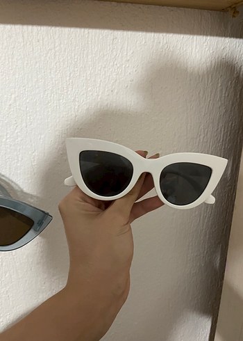 Beyaz Transparan Kadın Güneş Gözlüğü