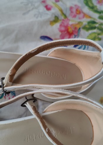 Beyaz Kadın Topuklu Düğmeli Abiye Ayakkabı - Görsel 5