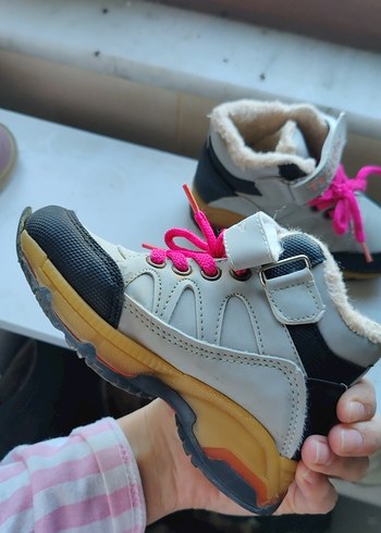 Kız Çocuk Gri Bağcıklı Spor Ayakkabı - Görsel 3