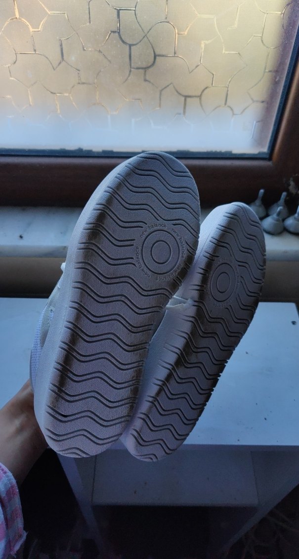 beyaz spor ayakkabı New balance - Görsel 4