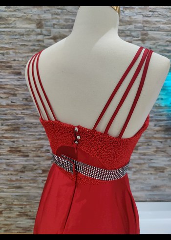 Kırmızı V Yakalı Boncuk İşlemeli Uzun Abiye - Görsel 6