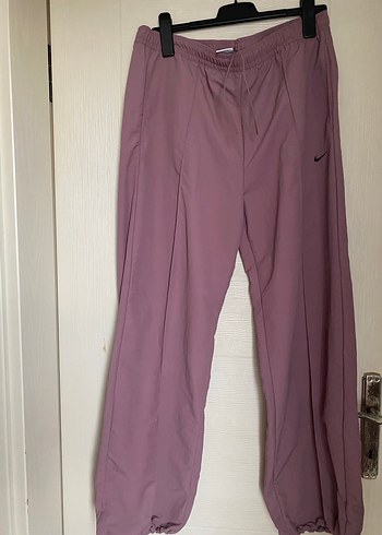 Kahverengi gül kurusu arası bir renk NİKE Kadın Eşofman altı - Görsel 3