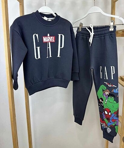 Gap GAP Marvel Çocuk Takım (yeni etiketli bedenli)