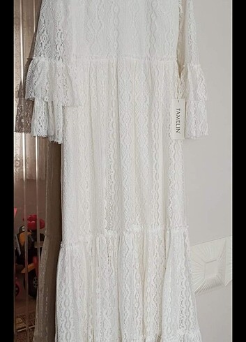 44 Beden Beyaz elbise 