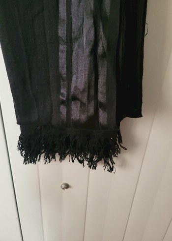 Önü şeritli siyah şal - Görsel 2