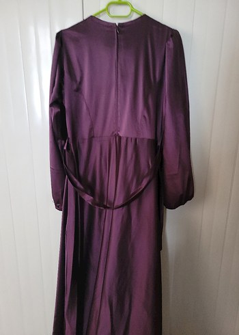 Mor V Yakalı kadın saten elbise - Görsel 2