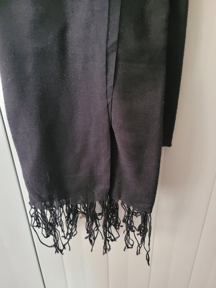 Siyah, Püsküllü Kadın Şal - Görsel 2