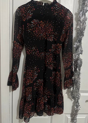 Uzun Kollu Siyah Desenli Midi Elbise - Görsel 4