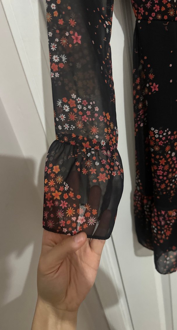 Uzun Kollu Siyah Desenli Midi Elbise - Görsel 2