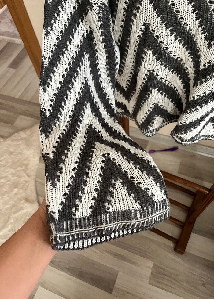 İspanyol kolları detaylı kısa kazak - Görsel 2