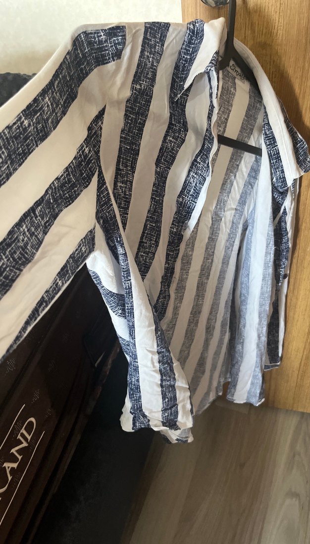 Düğmeli Çizgili Keten Kadın Gömlek - Görsel 2